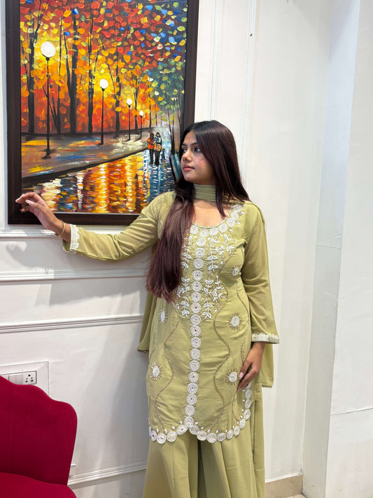 ‘’Eira” – 3 Piece Suit Set
