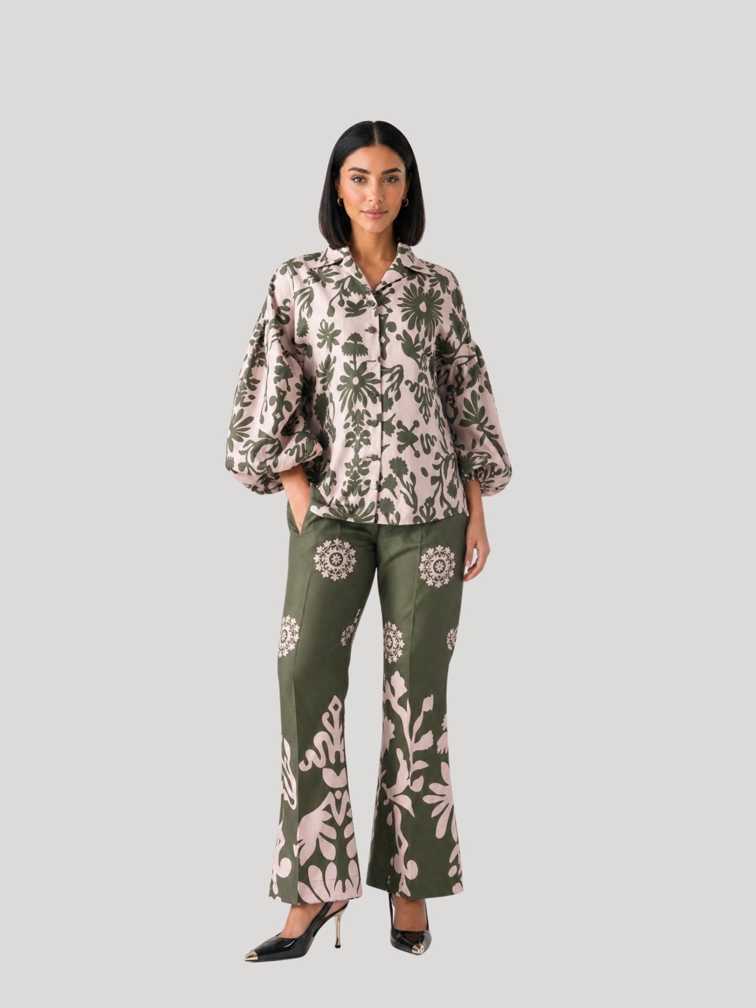 Into The Wild Printed Olive Relaxed Pants - Missova