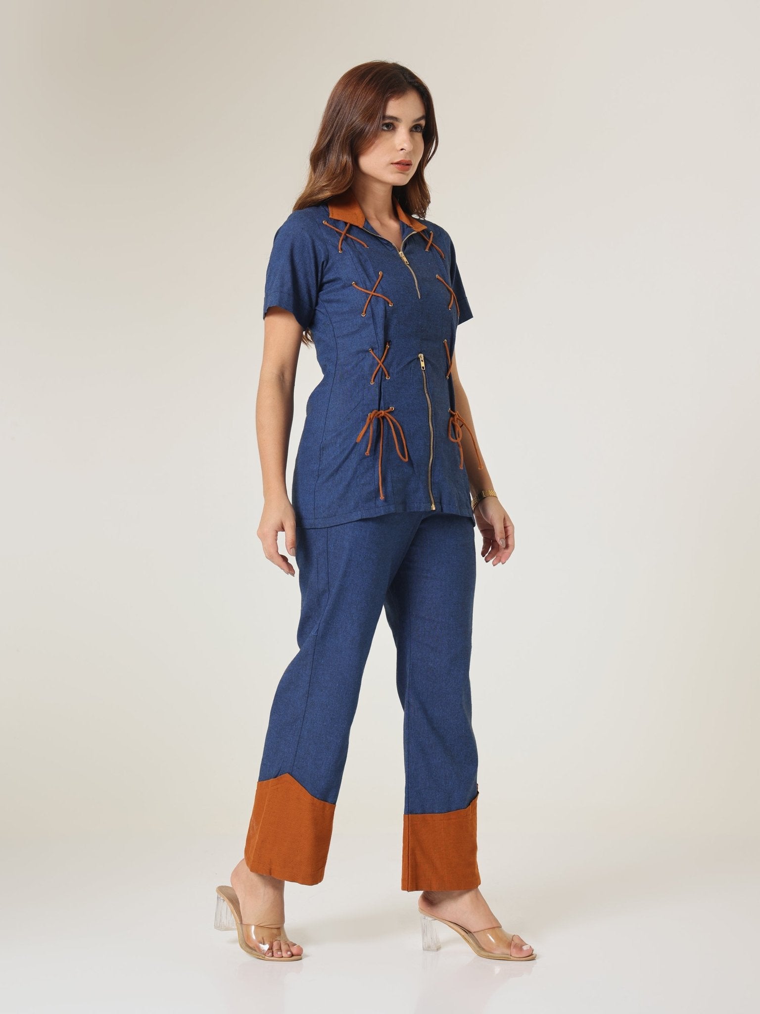 Replay Zip - Front Lace - Up Top - Missova